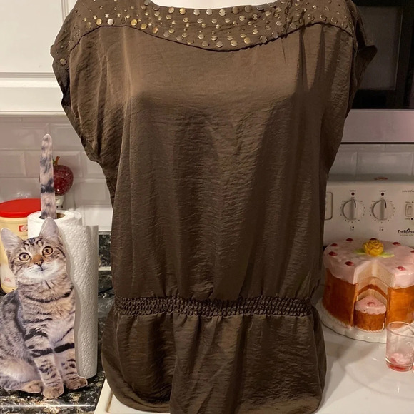 D womens Bue Options solid brown sleeveless regular size blouse L. NWT - Picture 1 of 5